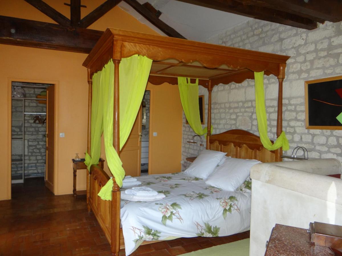 Gite Du Manoir Des Roches Saires Luaran gambar